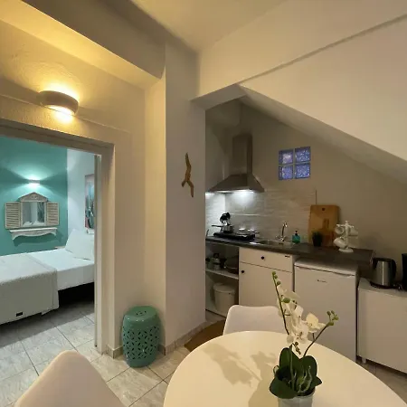 Elkaza Lejlighed Fira (Santorini)