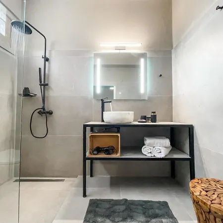 Elkaza * Fira (Santorini)